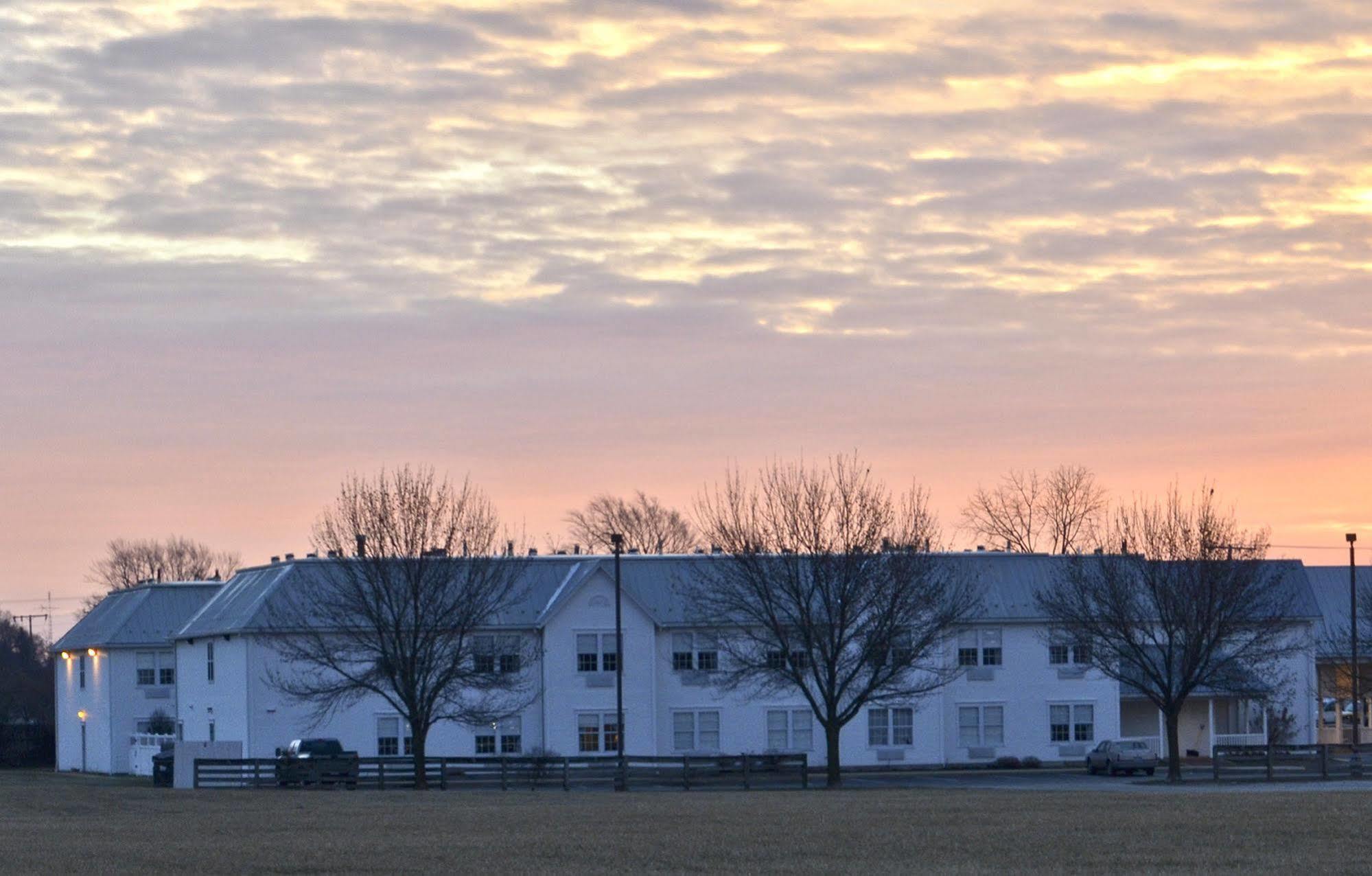 Amish Inn Nappanee Extérieur photo
